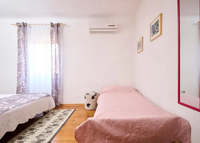 Ana Apartman